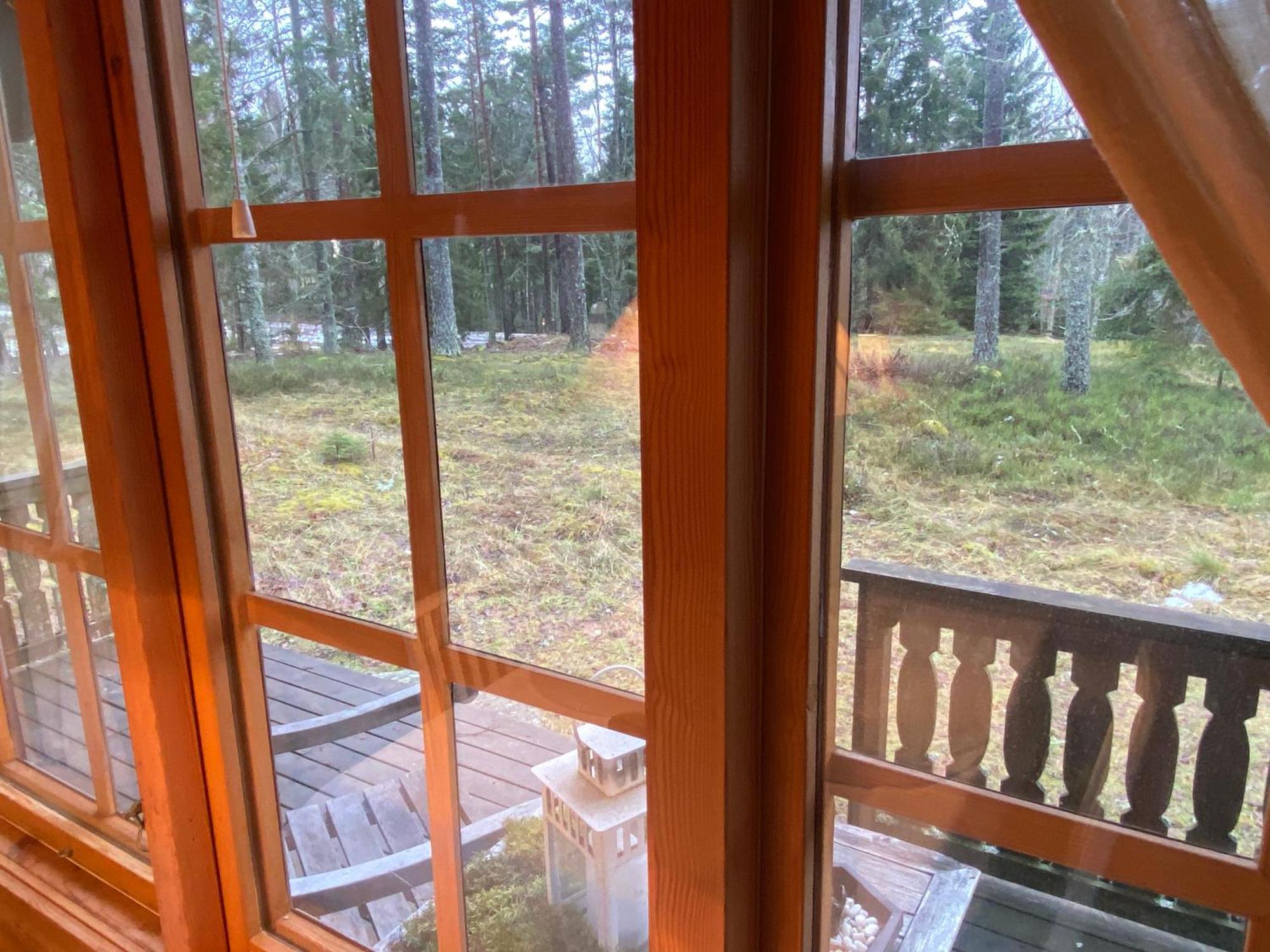 Timrad Stuga I Kanten Av Skogen Med Spa Moejlighet Mullsjo Luaran gambar