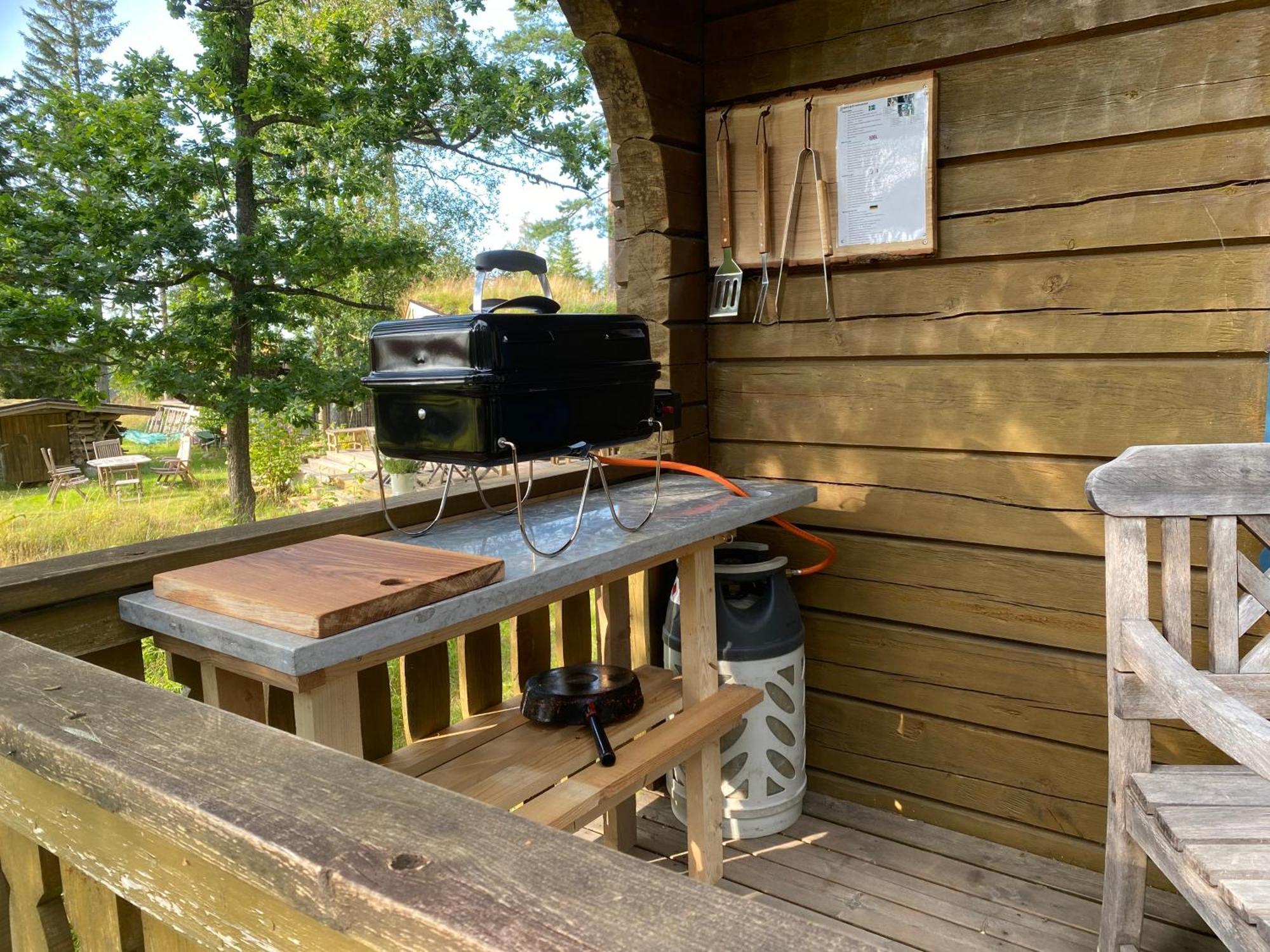 Timrad Stuga I Kanten Av Skogen Med Spa Moejlighet Mullsjo Luaran gambar