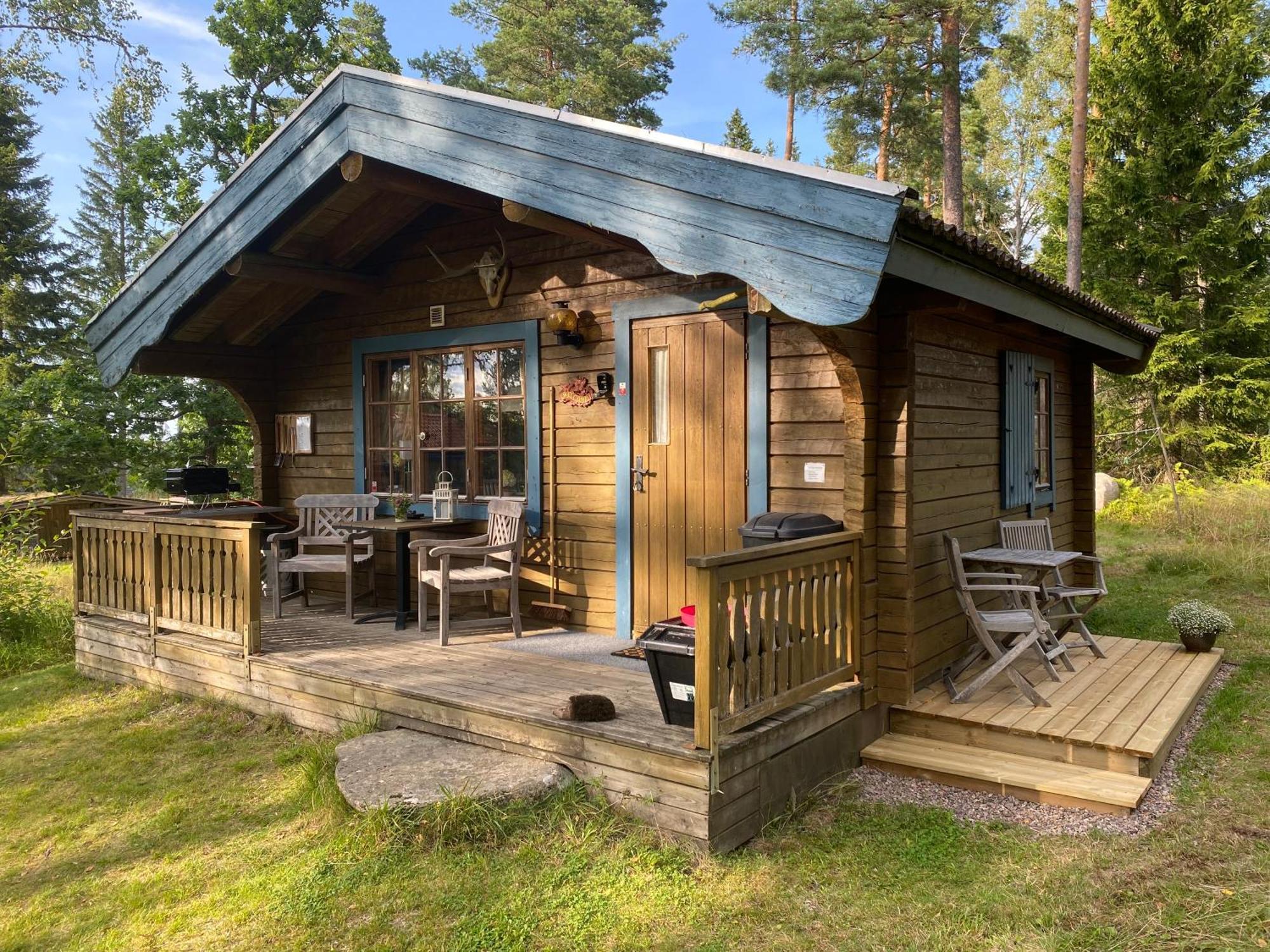 Timrad Stuga I Kanten Av Skogen Med Spa Moejlighet Mullsjo Luaran gambar